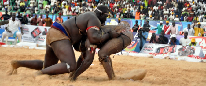 La mère du Roc des Parcelles se confie : «C'est prématuré que Modou Lô soit Roi des arènes»