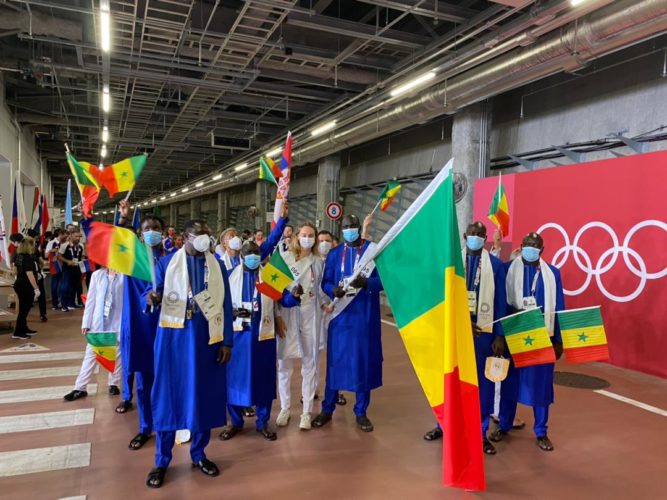 (Vidéo) JO Tokyo 2021 - Cérémonie d'ouverture: Regardez le défilé de la délégation sénégalaise ! - wiwsport (Vidéo) JO Tokyo 2021 - Cérémonie d'ouverture: Regardez le défilé de la délégation sénégalaise ! - wiwsport