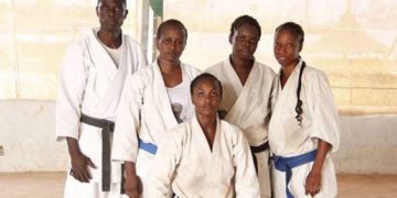 Karate02 une