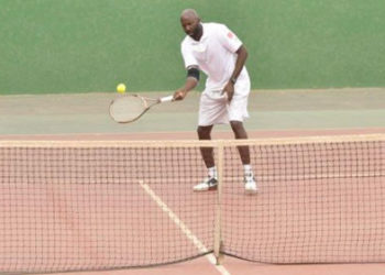 Tennis02 une