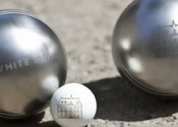 petanque une