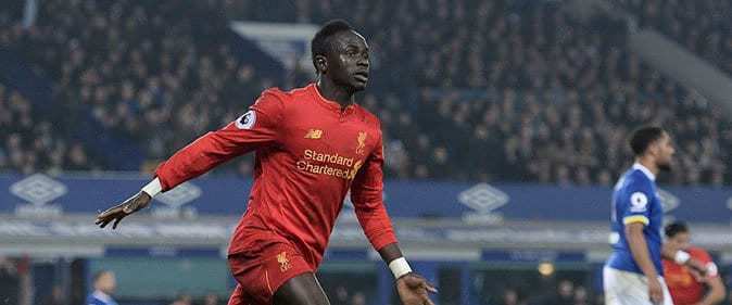 Liverpool : Gary Neville prend la défense de Sadio Mané - wiwsport Liverpool : Gary Neville prend la défense de Sadio Mané - wiwsport