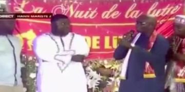 Emouvant : Bécaye Mbaye réconcilie Eumeu Sène et Balla Bèye 2 en direct ! - wiwsport