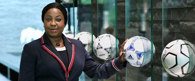 Fatma Samoura, SG de la FIFA sur la place des femmes dans le football: « Ça bouge mais ce n’est pas assez » - wiwsport