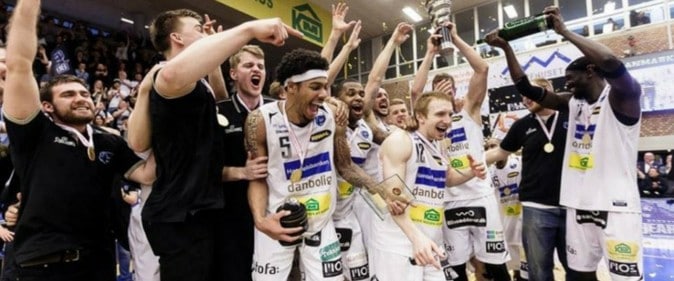 Danemark – Michel Diouf sur le trône avec Bakken Bears - wiwsport Danemark – Michel Diouf sur le trône avec Bakken Bears - wiwsport