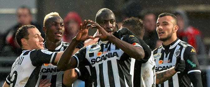 Buts de Famara Diédhiou et de Cheikh Ndoye : Angers 3-1 Dijon (J4) - wiwsport Buts de Famara Diédhiou et de Cheikh Ndoye : Angers 3-1 Dijon (J4) - wiwsport