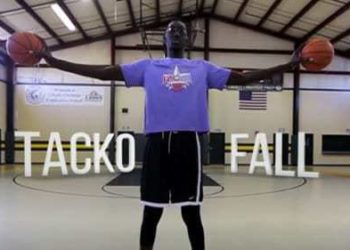 TackoFall02 une