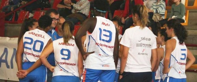 43 d'évaluation : Amy Syll, MVP de la J11 de LF2 grâce à sa belle performance de 21 points et 21 rebonds - wiwsport amysyll une