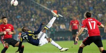 Vidéo: Découvrez les 5 plus belles reprises de volée de Moussa Sow