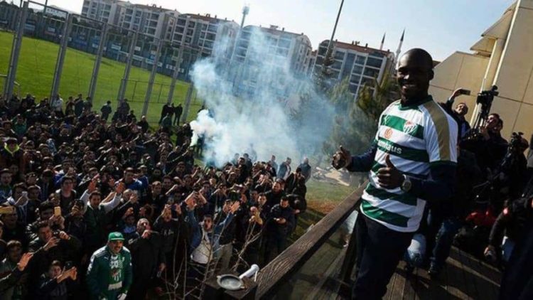 Turquie: Moussa Sow: « C’est un grand plaisir de signer à Bursaspor et de porter ce maillot » - wiwsport Turquie: Moussa Sow: « C’est un grand plaisir de signer à Bursaspor et de porter ce maillot » - wiwsport