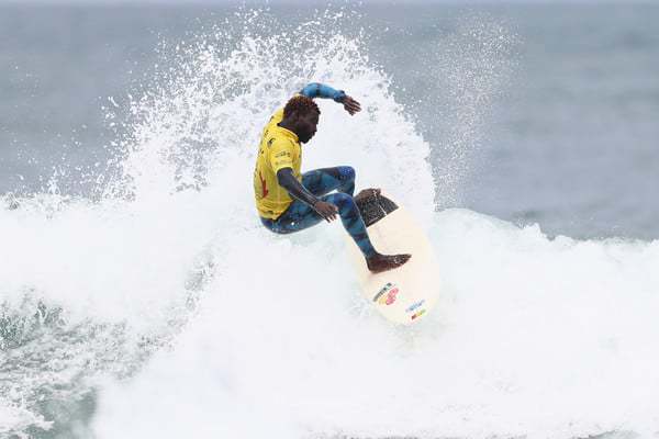 Surf : Coupe du Sénégal (2eme étape) : Assane Mbengue, nouveau maître des vagues - wiwsport Surf : Coupe du Sénégal (2eme étape) : Assane Mbengue, nouveau maître des vagues - wiwsport