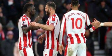 But de Mame Biram Diouf : Stoke City - Huddersfield Town (2-0) - wiwsport