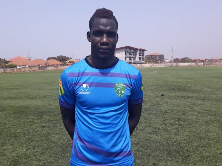 Assane Fall, gardien du FC Soumba : « Ma vie de footballeur en Guinée » - wiwsport Assane Fall, gardien du FC Soumba : « Ma vie de footballeur en Guinée » - wiwsport