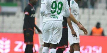 Turquie: Moussa Sow a fait ses débuts avec Buraspor - wiwsport