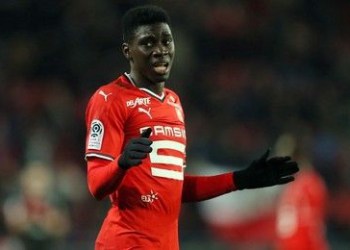 Rennes : pleureuse, tricheur… Ismaïla Sarr provoque la colère de Troyes, Garcia demande une sanction !