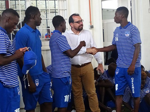 Dakar Sacré-Coeur prolonge son partenariat avec Lyon - wiwsport Dakar Sacré-Coeur prolonge son partenariat avec Lyon - wiwsport