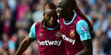 LONDON, ENGLAND - SEPTEMBER 26:  Cheikhou Kouyate (R) of West Ham United and Diafra Sakho of West Ham United celebrate scoring his team's second goal during the Barclays Premier League match between West Ham United and Norwich City at the Boleyn Ground on September 26, 2015 in London, United Kingdom.  (Photo by Justin Setterfield/Getty Images)