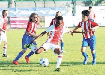 Pour défendre les couleurs du Sénégal au tournoi «Universal Youth cup en Italie», Alassane Sakho sollicite l'appui financier de l'Etat - wiwsport Pour défendre les couleurs du Sénégal au tournoi «Universal Youth cup en Italie», Alassane Sakho sollicite l’appui financier de l’Etat