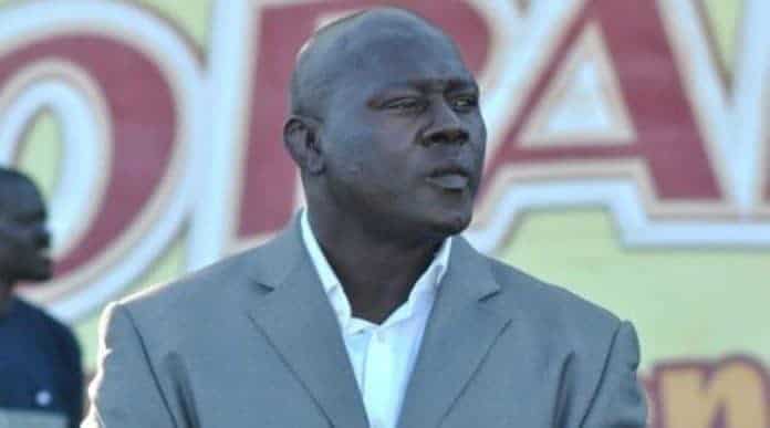 Balla Gaye 2 vs Gris Bordeaux: Mystique: Tapha Guèye reçoit la visite du camp de Balla Gaye 2 - wiwsport Balla Gaye 2 vs Gris Bordeaux: Mystique: Tapha Guèye reçoit la visite du camp de Balla Gaye 2 - wiwsport