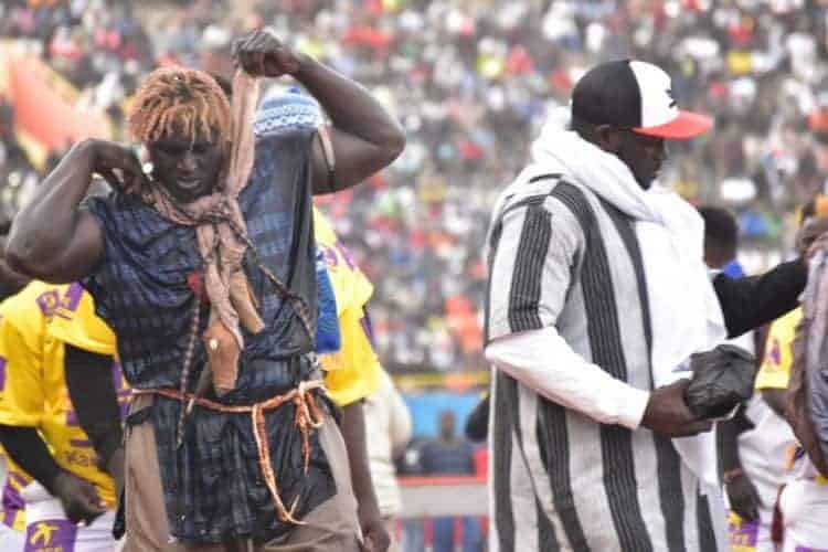 Aziz Ndiaye: « Balla Gaye 2 n’est pas dans les dispositions de lutter avec n’importe qui » - wiwsport Aziz Ndiaye: « Balla Gaye 2 n’est pas dans les dispositions de lutter avec n’importe qui » - wiwsport