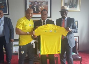 Ambassadeur du Maroc, El Hadj Diouf sillonne l’Afrique pour le Mondial 2026 - wiwsport
