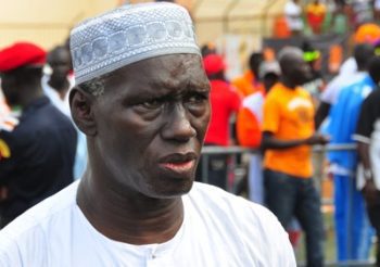 Sanctions financières : « les lutteurs doivent observer une grève de 6 mois », dixit Mbaye Guèye