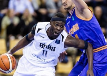 Danemark : Le pivot sénégalais, Michel Diouf élu défenseur de l’année - wiwsport