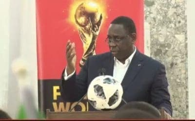Mondial 2018: Macky SALL en Russie pour pousser les Lions à la victoire. - wiwsport Mondial 2018: Macky SALL en Russie pour pousser les Lions à la victoire. - wiwsport