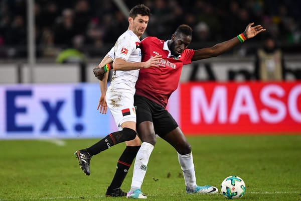 Bundesliga : Salif Sané, cinquième meilleur défenseur de la saison (2017-2018) - wiwsport Bundesliga : Salif Sané, cinquième meilleur défenseur de la saison (2017-2018) - wiwsport