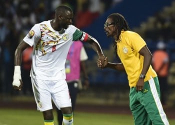Capitaine Kouyate: Milieu, défenseur ou remplaçant ? - wiwsport