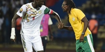 Capitaine Kouyate: Milieu, défenseur ou remplaçant ? - wiwsport
