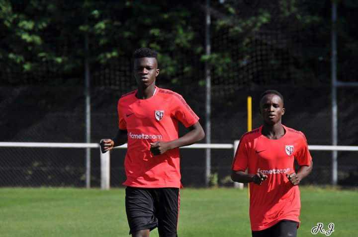 FC Metz : Amadou Dia Ndiaye et Tidiane Sabaly dans le groupe - wiwsport FC Metz : Amadou Dia Ndiaye et Tidiane Sabaly dans le groupe - wiwsport