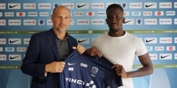 Mercato: Ligue 2: Adama Sarr s'engage avec Paris FC pour deux ans - wiwsport