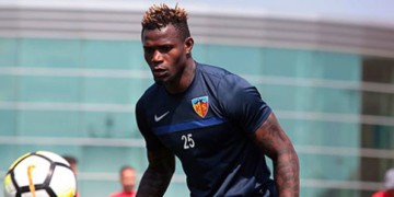 OFFICIEL - Bursaspor : Stéphane Badji signe trois ans - wiwsport