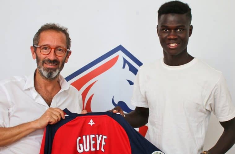 Mercato: El Hadji Arfang Gueye signe un contrat de 5 ans avec le LOSC - wiwsport Mercato: El Hadji Arfang Gueye signe un contrat de 5 ans avec le LOSC - wiwsport
