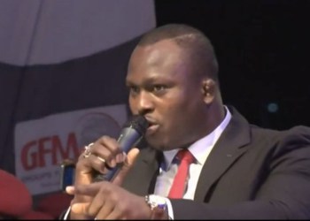Face2Face : Voici la vrai raison de la bagarre entre les camps Balla Gaye 2 et Modou Lo