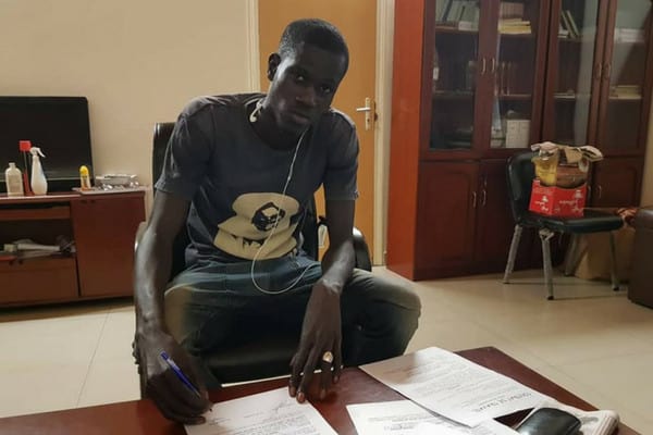 Mercato : Pape ‘’Crouch’’ rejoint l’AS Douane - wiwsport Mercato : Pape ‘’Crouch’’ rejoint l’AS Douane - wiwsport