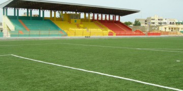 Pluie d’hier au stade Amadou Barry de Guédiawaye : Vestiaire inondé, pelouse immergée dans l’eau - wiwsport