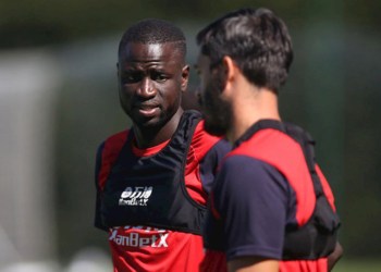 Kouyate promet « une saison incroyable » avec Crystal Palace
