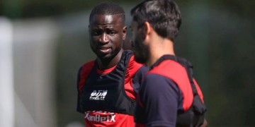 Kouyate promet "une saison incroyable" avec Crystal Palace - wiwsport