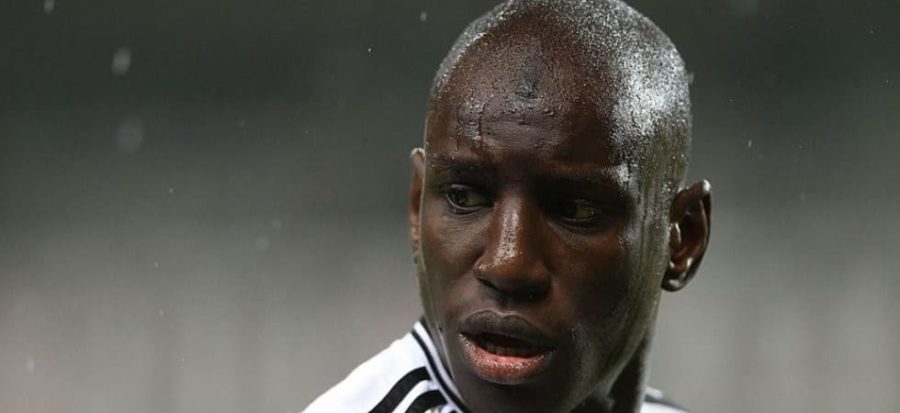 Polémique Chine : Zhang suspendu pour six matches après l'altercation avec Demba Ba - wiwsport Polémique Chine : Zhang suspendu pour six matches après l'altercation avec Demba Ba - wiwsport