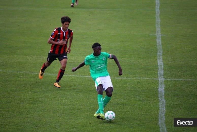 Saint-Etienne : Un joueur d'origine sénégalaise de 19 ans tué par balle - wiwsport Saint-Etienne : Un joueur d'origine sénégalaise de 19 ans tué par balle - wiwsport