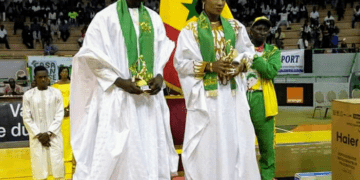 Couronnement roi et reine: Pape Moustapha Diop et Nassira Traoré honorés - wiwsport