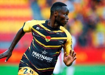 But de Joseph Lopy (Orléans 2-0 Lorient)