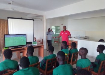 CAN U17 : Malang Diédhiou rend visite aux lionceaux