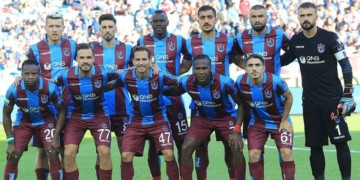 Mbaye Diagne chute face à Zargo Touré (Trabzonspor 4-2 Kasimpasa) - wiwsport