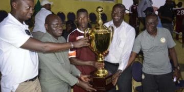 Génération Foot bat Jaraaf (2-0) et remporte la Supercoupe - wiwsport