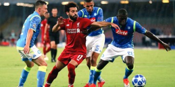 LDC - Kalidou Koulibaly fait tomber Sadio Mané (Naples 1-0 Liverpool) - wiwsport