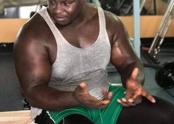 Bombardier se prépare à bouffer Bulinski