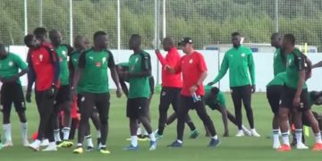 Guinée éq.-Sénégal : Les Lions à bord d'un vol commercial - wiwsport